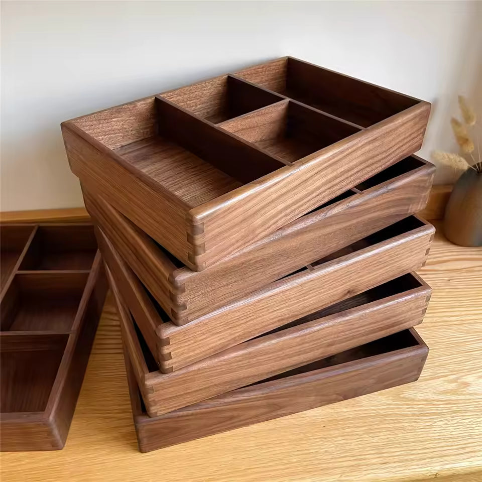 Nogueira Desk™ – Organizador Premium de Madeira Sólida